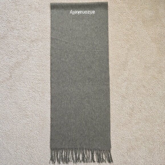 NWOT Cashmere Scarf Olive Green - Picture 5 of 14